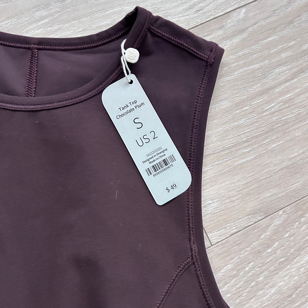 Neiwai Activewear Sleeveless Tank Top - Chocolate Plum - Picture 3 of 7